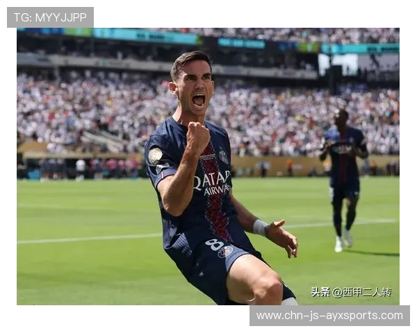 皇马左路连线撕开对手防线，精准传中送入网窝